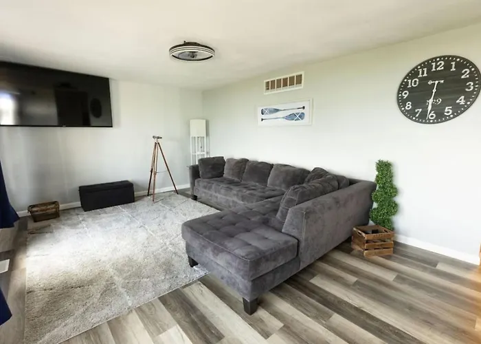 The Jackson On Grass Waterfront 2 1 Nautical With Hot Tub Firepit & Year-round Fun Holiday home Spring Grove