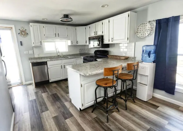The Jackson On Grass Waterfront 2 1 Nautical With Hot Tub Firepit & Year-round Fun Holiday home Spring Grove