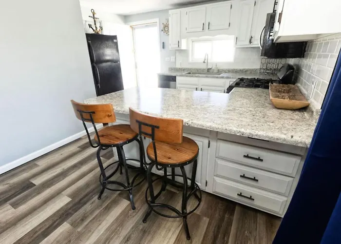 The Jackson On Grass Waterfront 2 1 Nautical With Hot Tub Firepit & Year-round Fun Spring Grove